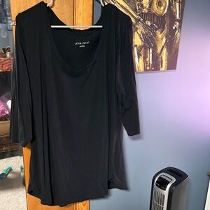 Ava & Viv Women's Classic Black Blouse